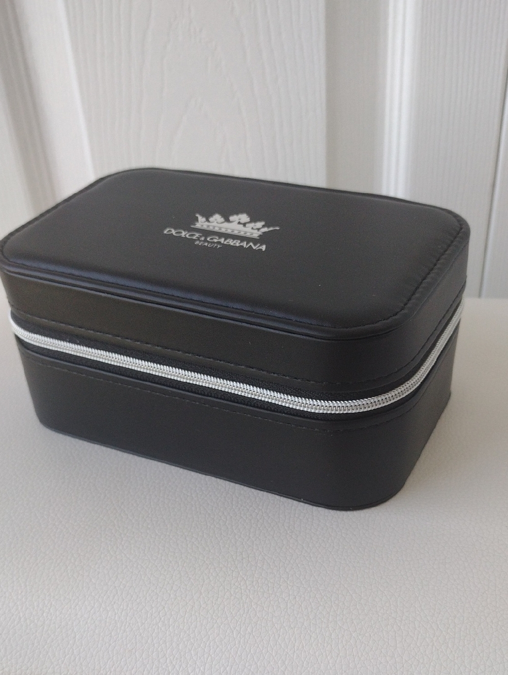 Dolce & Gabbana Beauty Black Travel Accessory Case - Picture 4 of 16